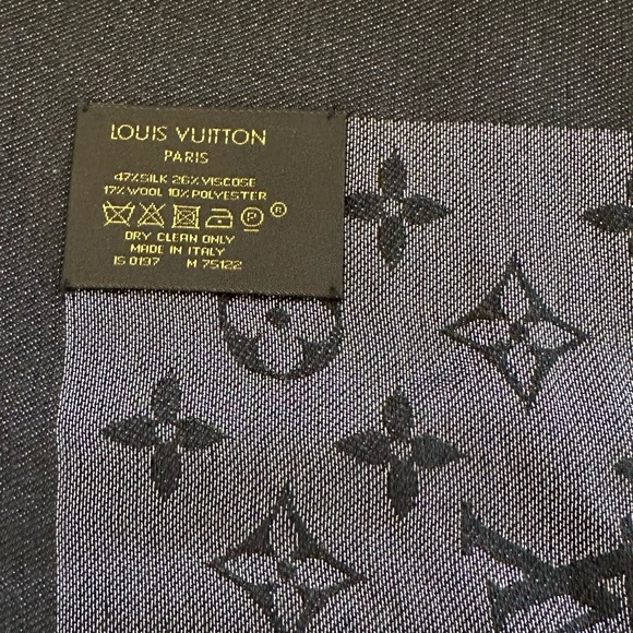 100% Authentic Louis Vuitton Monogram Shine Scarf - Picture 7 of 9